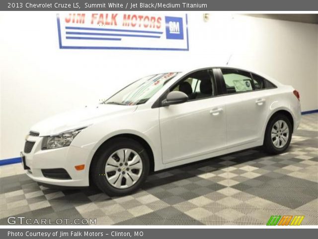 2013 Chevrolet Cruze LS in Summit White