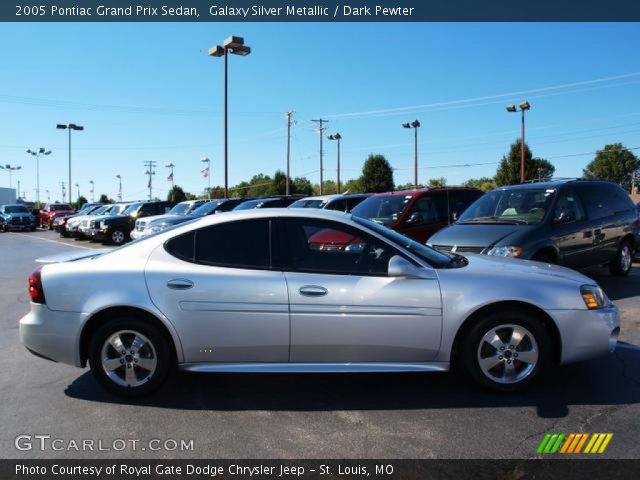 2005 Pontiac Grand Prix Sedan in Galaxy Silver Metallic