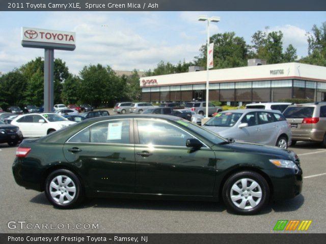 2011 Toyota Camry XLE in Spruce Green Mica