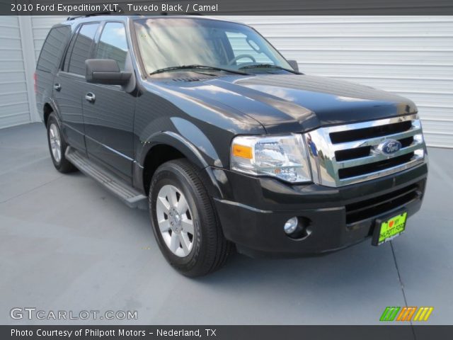 2010 Ford Expedition XLT in Tuxedo Black