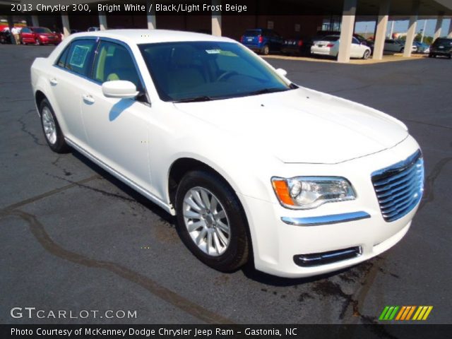 2013 Chrysler 300  in Bright White
