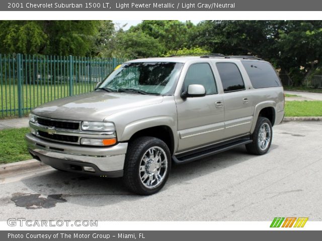 2001 Chevrolet Suburban 1500 LT in Light Pewter Metallic