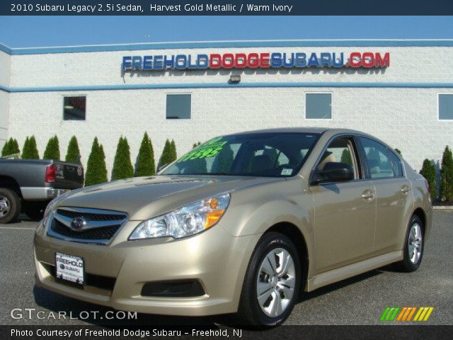 2010 Subaru Legacy 2.5i Sedan in Harvest Gold Metallic