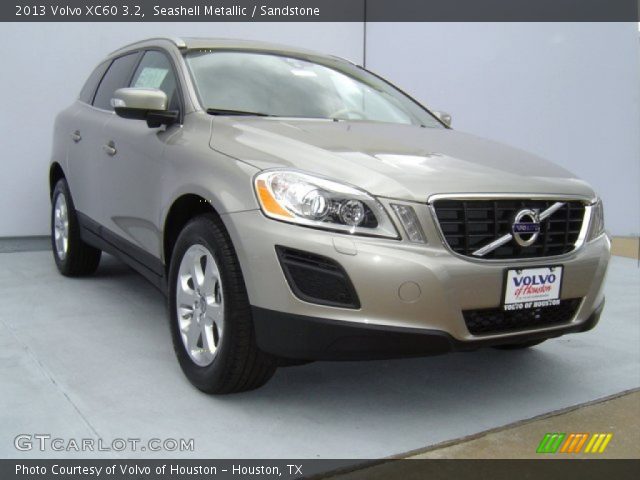 2013 Volvo XC60 3.2 in Seashell Metallic