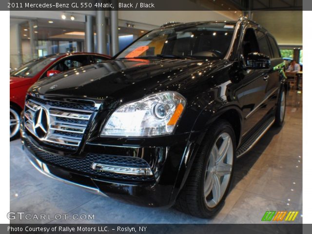 2011 Mercedes-Benz GL 550 4Matic in Black