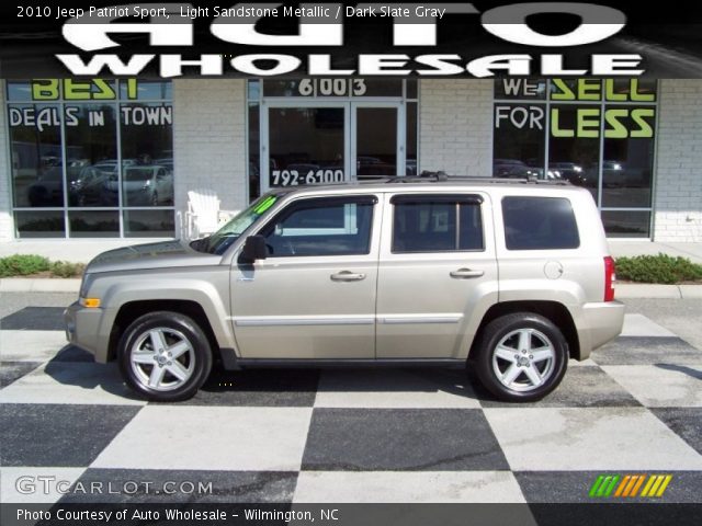 2010 Jeep Patriot Sport in Light Sandstone Metallic