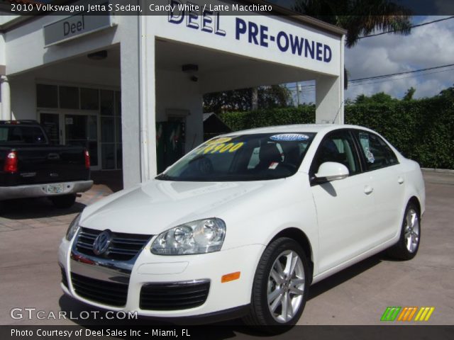 2010 Volkswagen Jetta S Sedan in Candy White