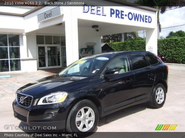 2010 Volvo XC60 3.2 in Black Stone