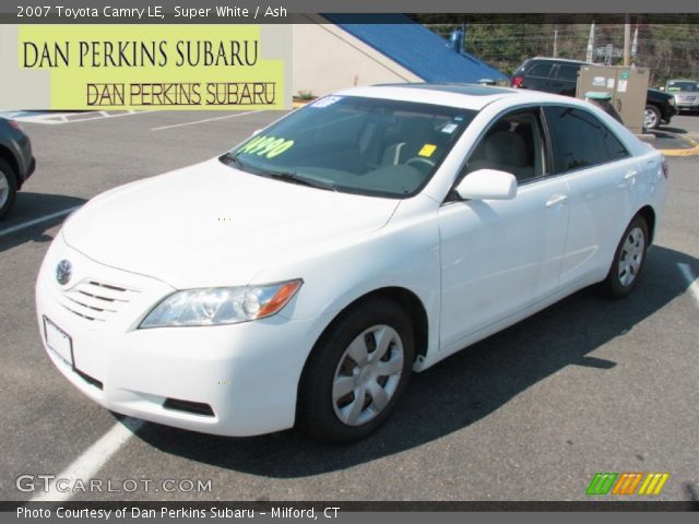 2007 Toyota Camry LE in Super White