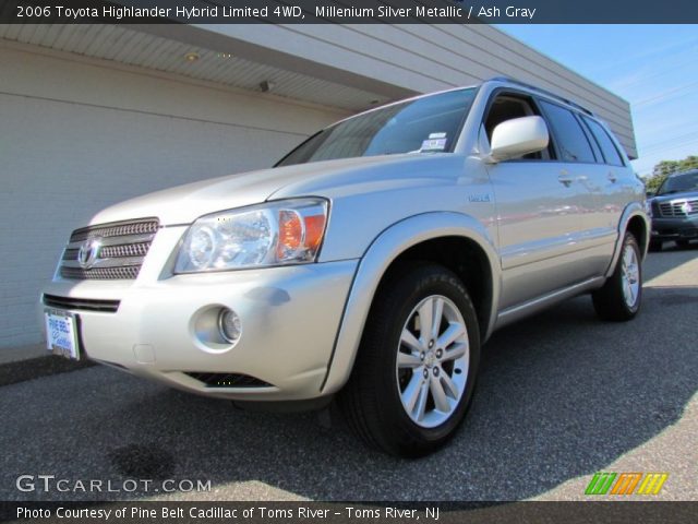 2006 Toyota Highlander Hybrid Limited 4WD in Millenium Silver Metallic