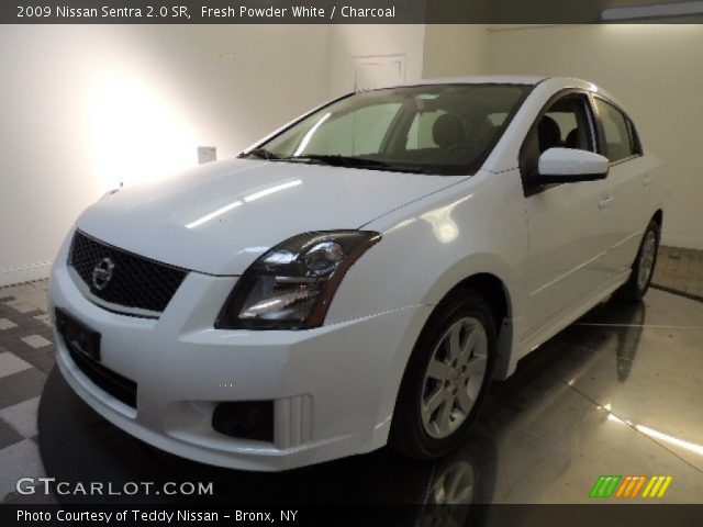 2009 Nissan Sentra 2.0 SR in Fresh Powder White