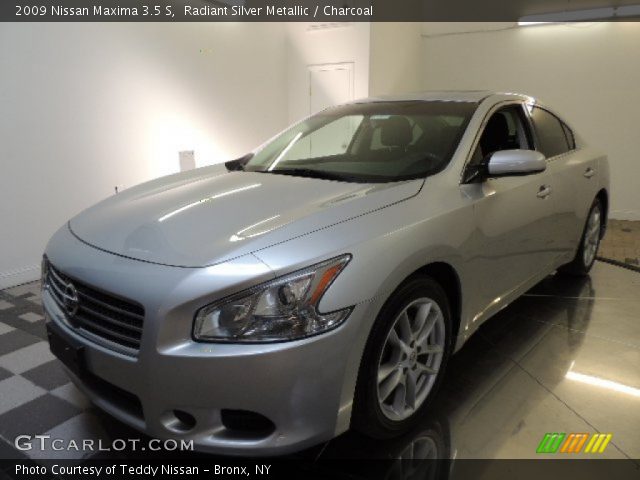 2009 Nissan Maxima 3.5 S in Radiant Silver Metallic