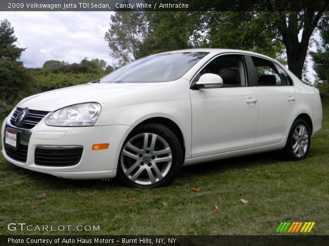 2009 Volkswagen Jetta TDI Sedan in Candy White