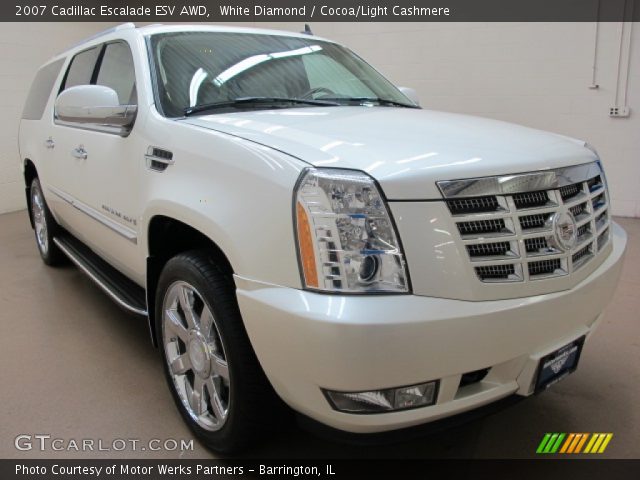 2007 Cadillac Escalade ESV AWD in White Diamond