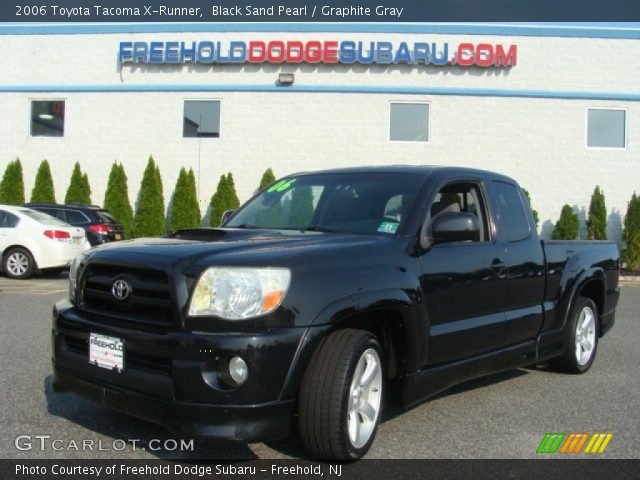 2006 Toyota Tacoma X-Runner in Black Sand Pearl