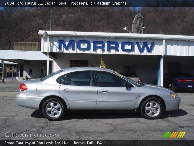 2004 Ford Taurus SES Sedan in Silver Frost Metallic