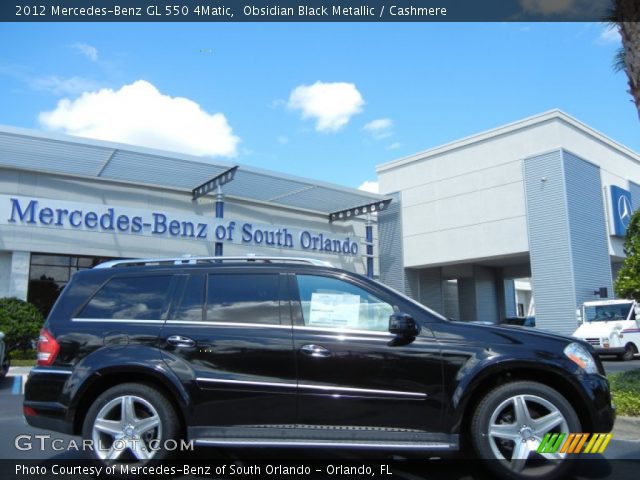 2012 Mercedes-Benz GL 550 4Matic in Obsidian Black Metallic