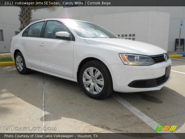 2013 Volkswagen Jetta SE Sedan in Candy White