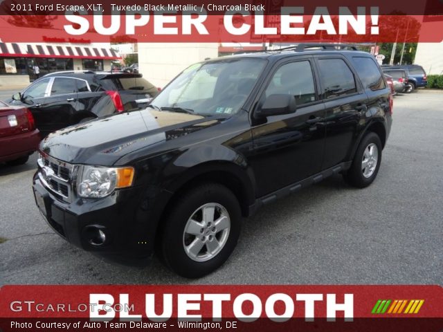 2011 Ford Escape XLT in Tuxedo Black Metallic