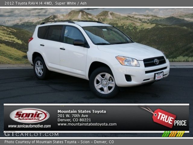 2012 Toyota RAV4 I4 4WD in Super White