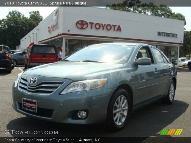 2010 Toyota Camry XLE in Spruce Mica