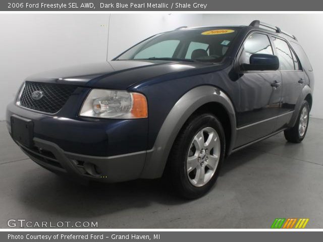 2006 Ford Freestyle SEL AWD in Dark Blue Pearl Metallic