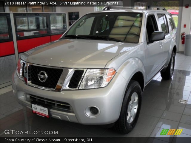 2010 Nissan Pathfinder S 4x4 in Silver Lightning Metallic