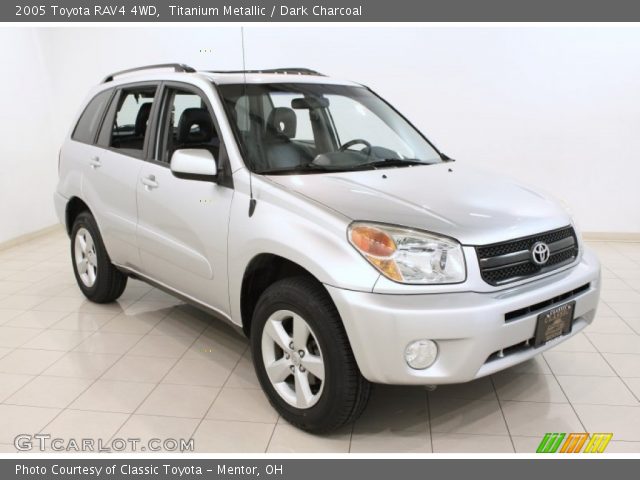 2005 Toyota RAV4 4WD in Titanium Metallic