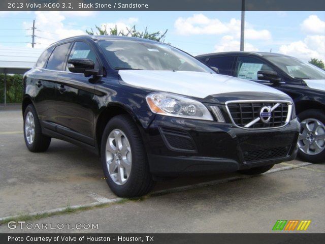 2013 Volvo XC60 3.2 in Black Stone