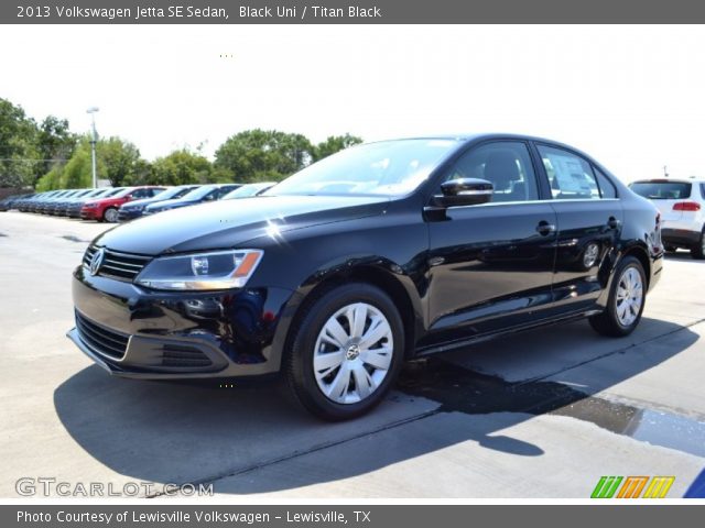 2013 Volkswagen Jetta SE Sedan in Black Uni