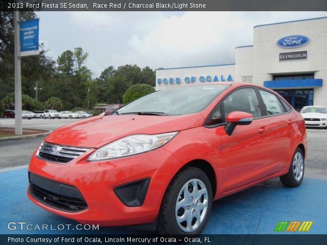 2013 Ford Fiesta SE Sedan in Race Red