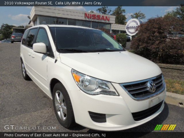 2010 Volkswagen Routan SE in Calla Lilly White