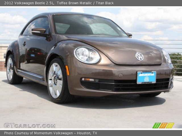 2012 Volkswagen Beetle 2.5L in Toffee Brown Metallic
