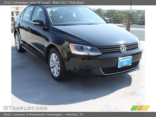 2013 Volkswagen Jetta SE Sedan in Black Uni