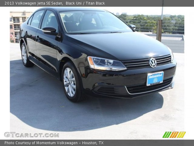 2013 Volkswagen Jetta SE Sedan in Black Uni