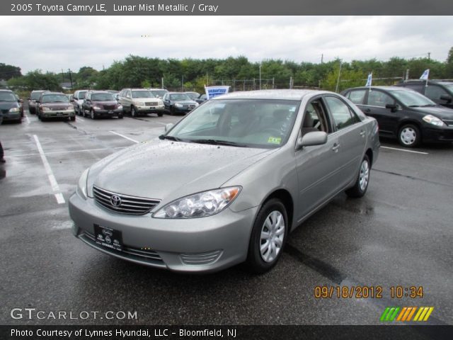 2005 Toyota Camry LE in Lunar Mist Metallic