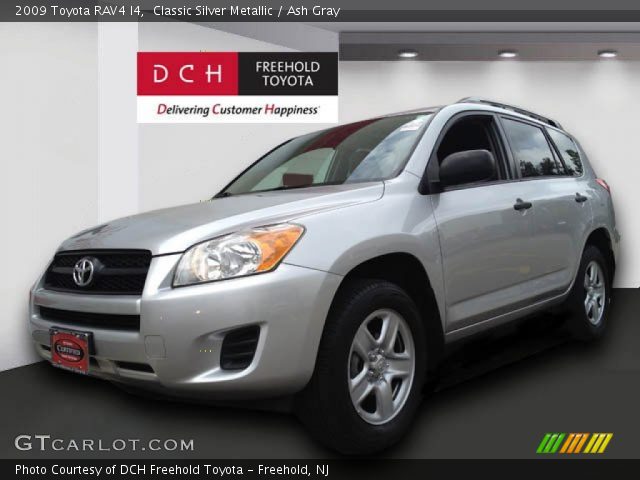 2009 Toyota RAV4 I4 in Classic Silver Metallic