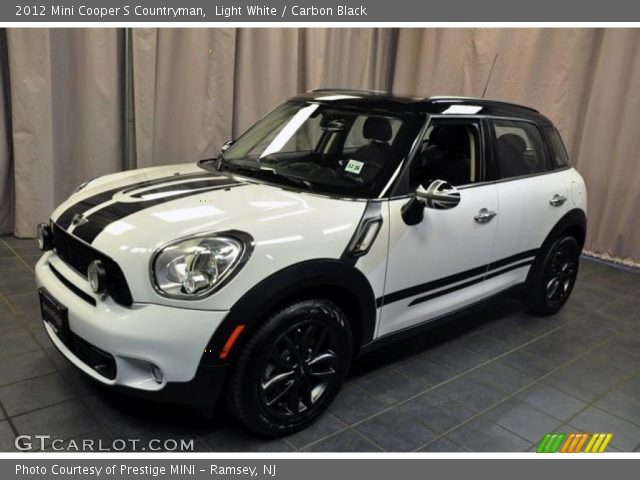 2012 Mini Cooper S Countryman in Light White