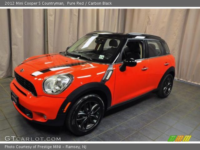 2012 Mini Cooper S Countryman in Pure Red
