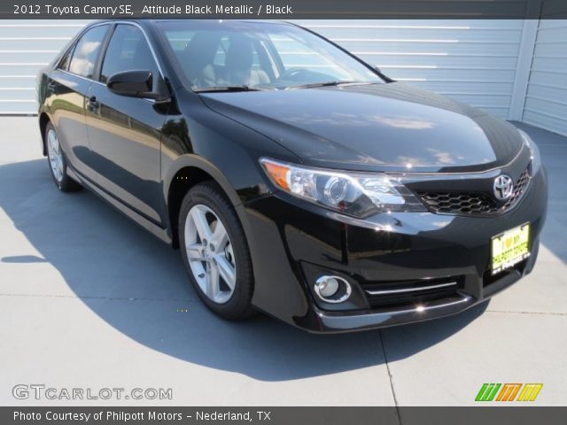 2012 Toyota Camry SE in Attitude Black Metallic