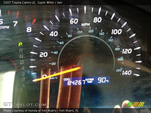 2007 Toyota Camry LE in Super White
