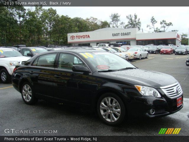 2010 Toyota Avalon XLS in Black