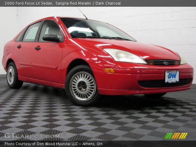 2000 Ford Focus LX Sedan in Sangria Red Metallic