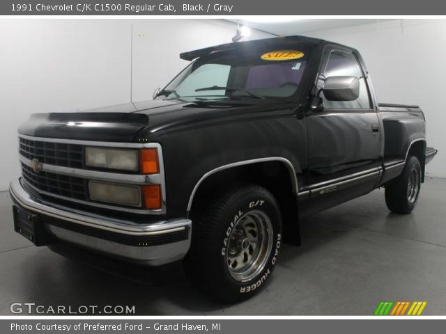 1991 Chevrolet C/K C1500 Regular Cab in Black