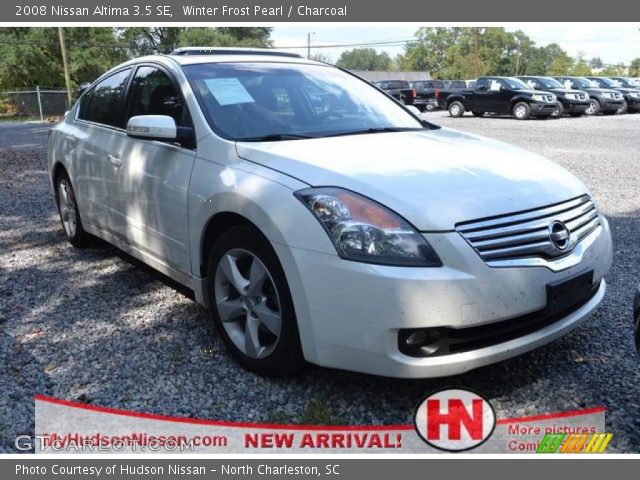 2008 Nissan Altima 3.5 SE in Winter Frost Pearl