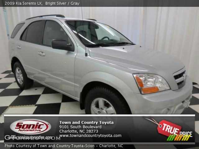 2009 Kia Sorento LX in Bright Silver