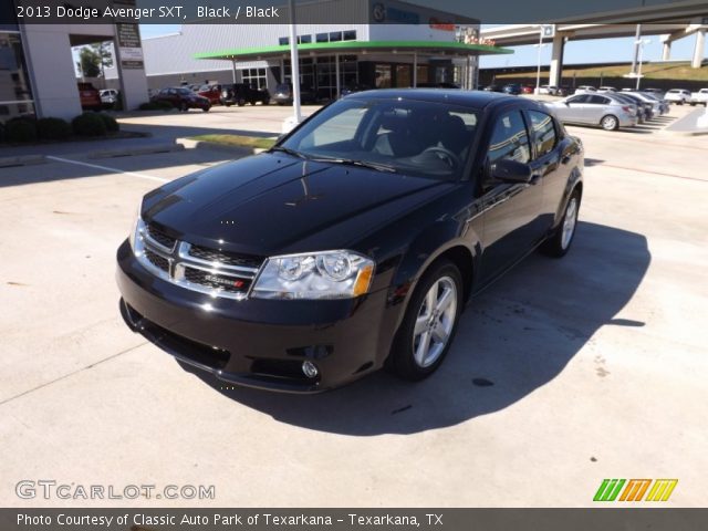 2013 Dodge Avenger SXT in Black