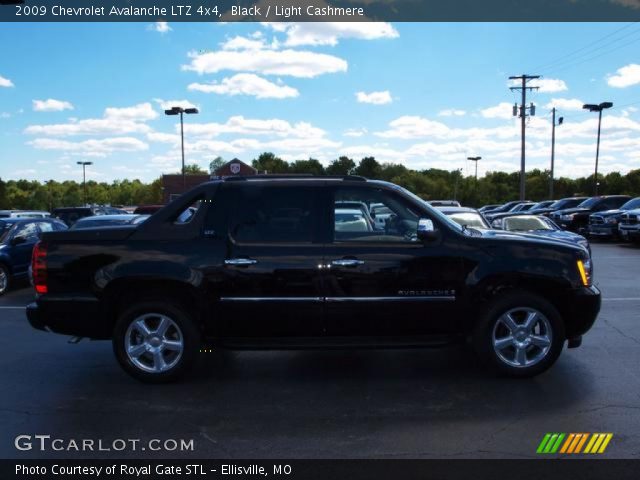2009 Chevrolet Avalanche LTZ 4x4 in Black