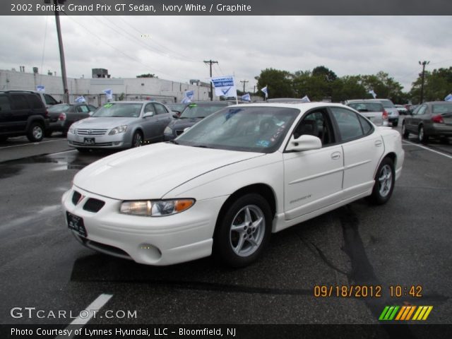 2002 Pontiac Grand Prix GT Sedan in Ivory White