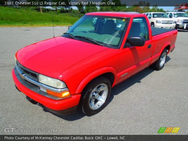 2003 Chevrolet S10 LS Regular Cab in Victory Red
